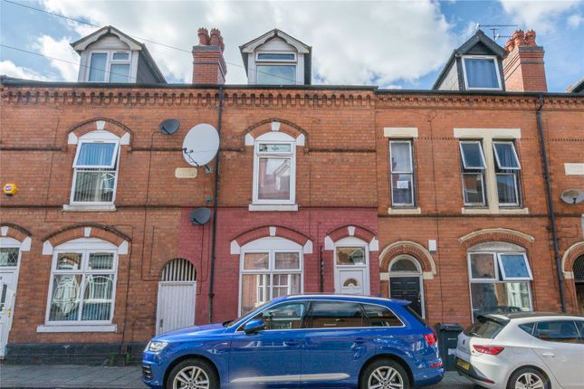 3 bed property, in Willows Road, £225,000