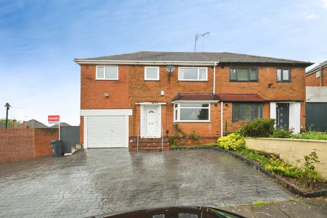 5 bed property, in Bewlys Avenue, £450,000