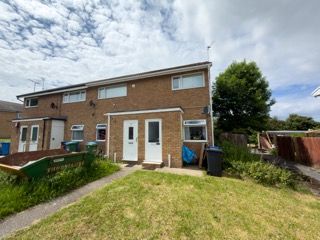 2 bed property, in Prestatyn, £105,000