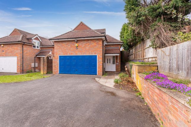 3 bed property, in Courthouse Road, £650,000
