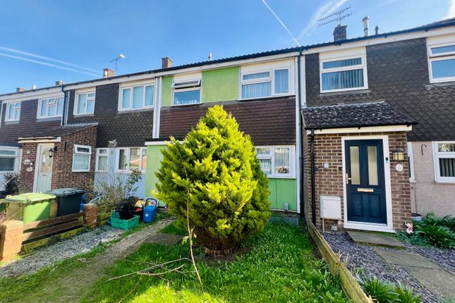 3 bed property, in Axe Close, £284,999