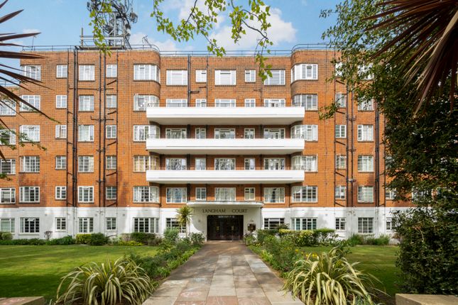 1 bed property, in Wyke Road, £315,000