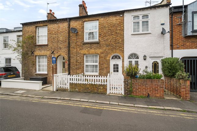 2 bed property, in Russell Street, £580,000