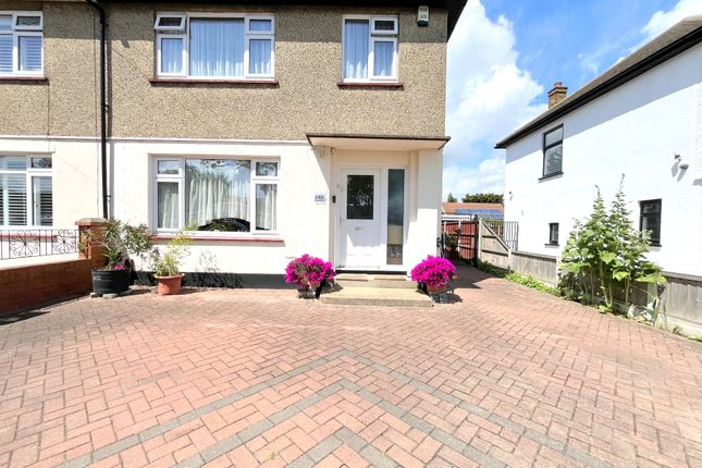 3 bed property, in Poynings Avenue, £465,995