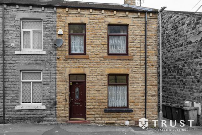 4 bed property, in Bromley Street, £125,000