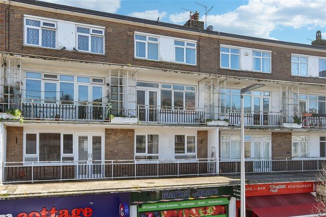 3 bed property, in Market Square, £155,000