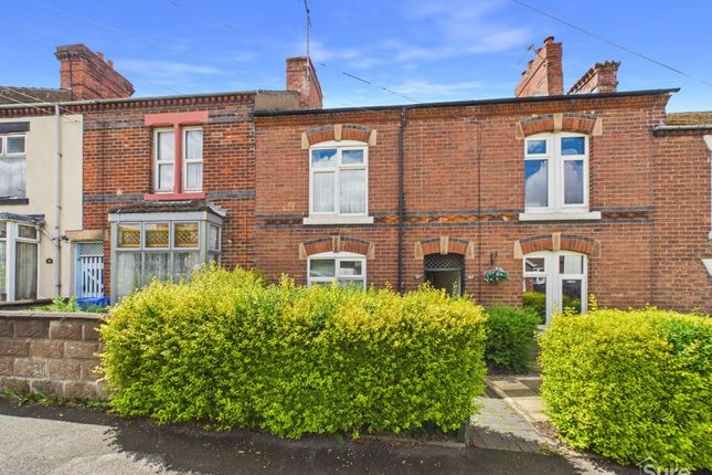 2 bed property, in Heath Road, £125,000