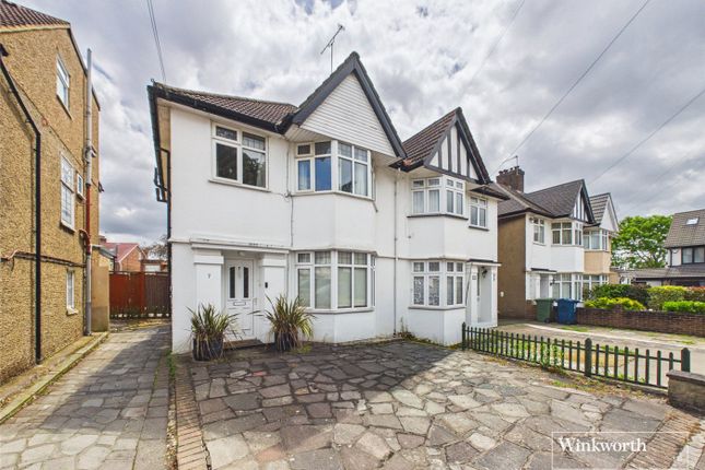 3 bed property, in Penylan Place, £575,000