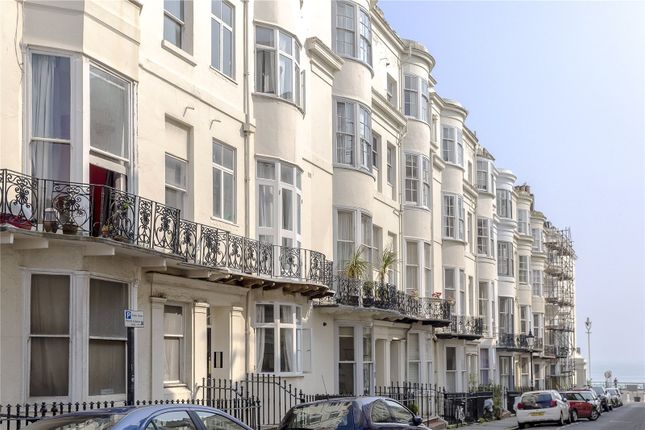 2 bed property, in Atlingworth Street, £275,000