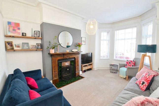3 bed property, in Ashbourne Road, £280,000