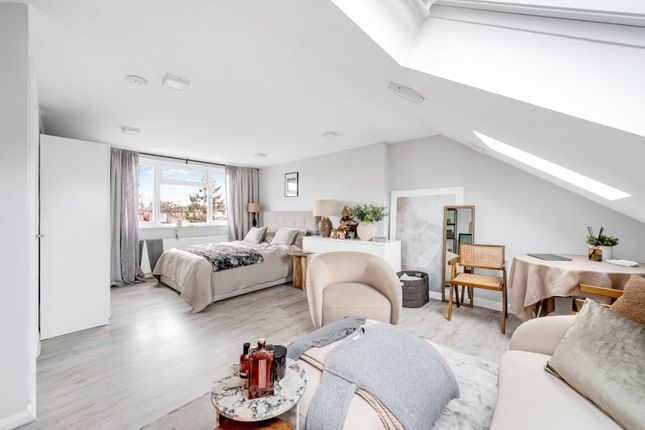 4 bed property, in Bowes Road, £950,000