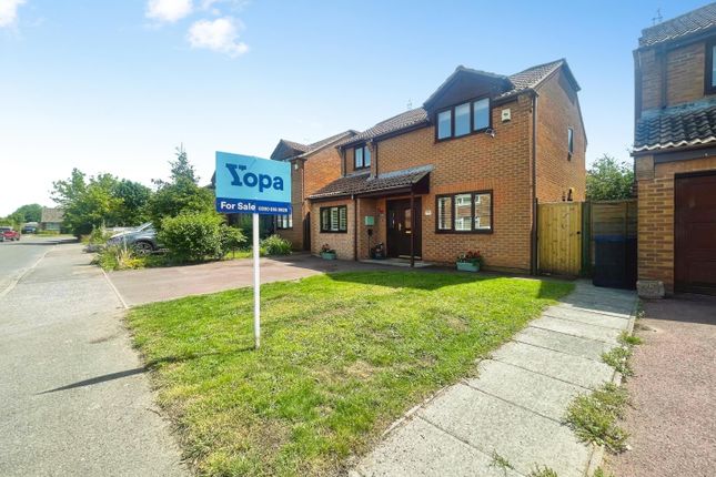 4 bed property, in Frognal Gardens, £425,000