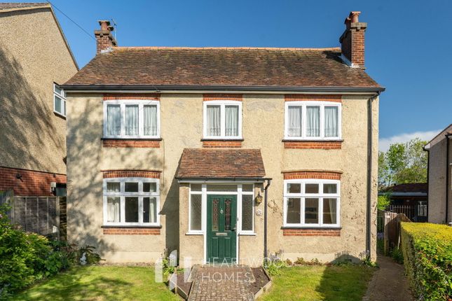 3 bed property, in Spencer Gate, £1,000,000