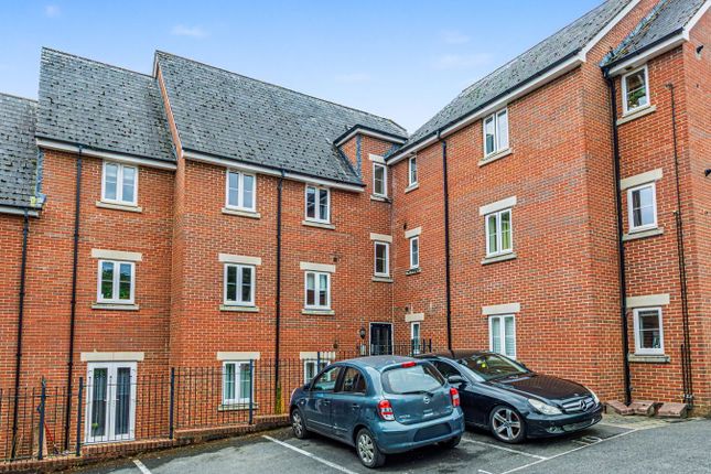 1 bed property, in Providence Court, £145,000