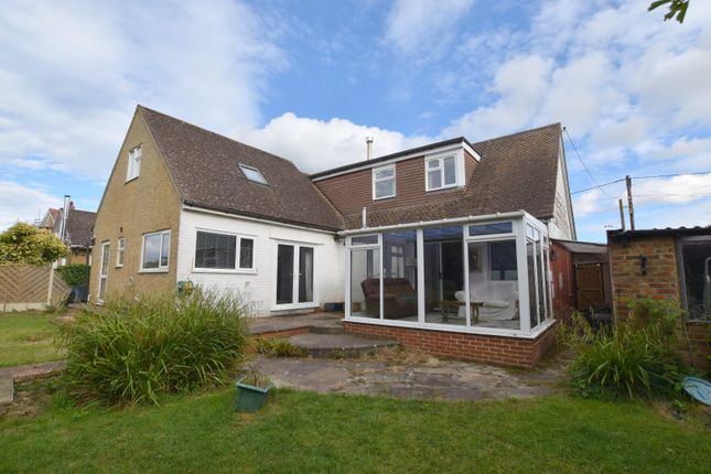 4 bed property, in Ashford Road, £395,000