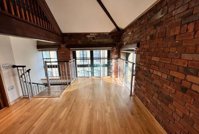 1 bed property, in Byron Studios, £35,000