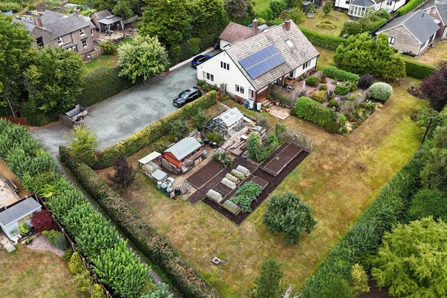 4 bed property, in Quarry House Lane, £565,000