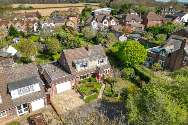 4 bed property, in Nelson Close, £975,000