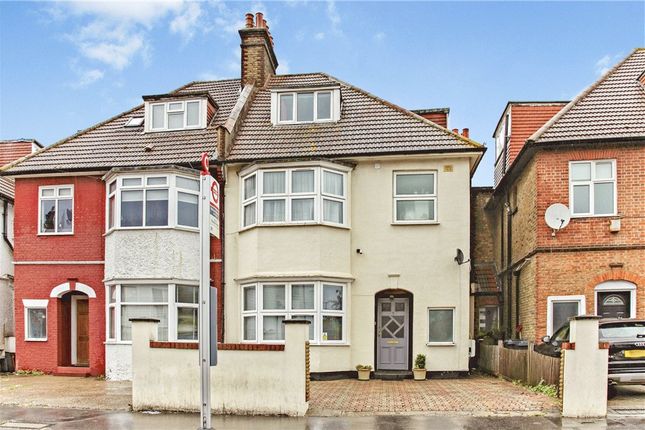 5 bed property, in Norbury Crescent, £800,000