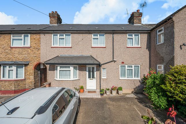 4 bed property, in Carlisle Avenue, £775,000