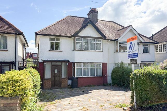 3 bed property, in Greenfield Gardens, £750,000