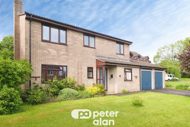 4 bed property, in Wellmeadow, £440,000