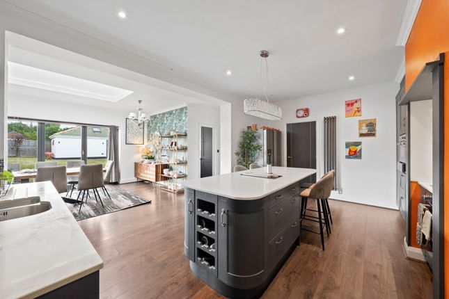 5 bed property, in Leadhall Lane, £1,475,000