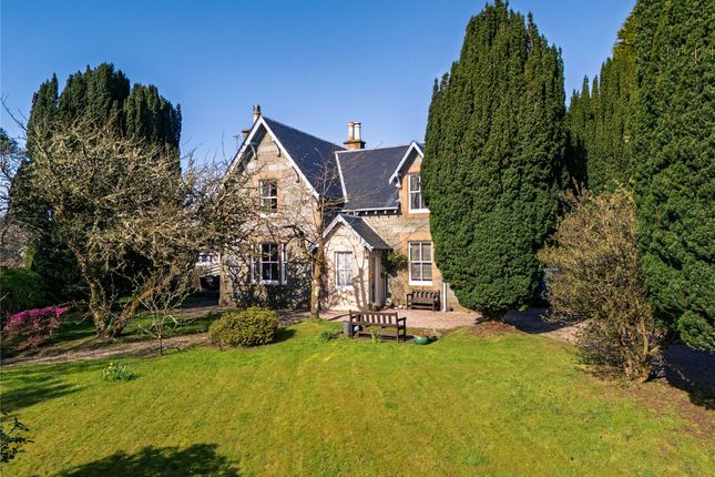5 bed property, in Cairnsmore, £345,000
