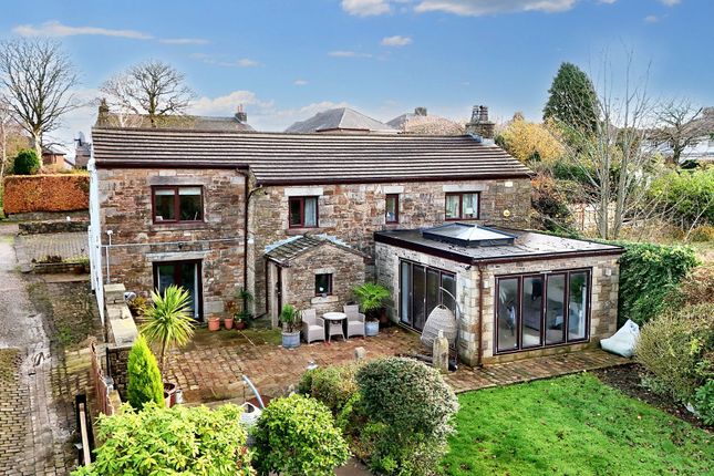 4 bed property, in Whinney Lane, £750,000