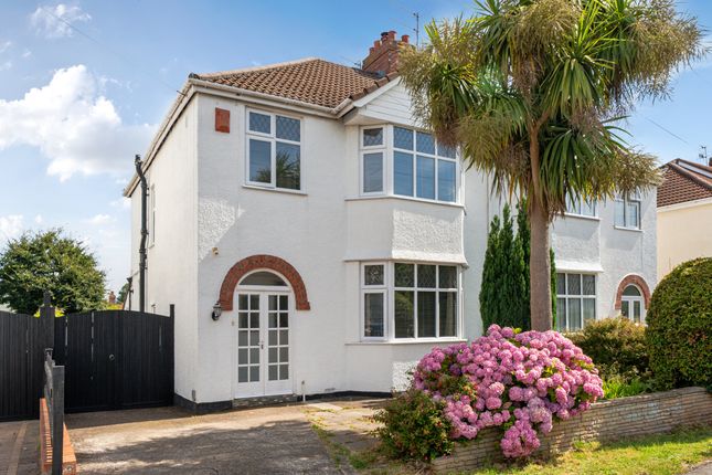 3 bed property, in Newcombe Road, £765,000