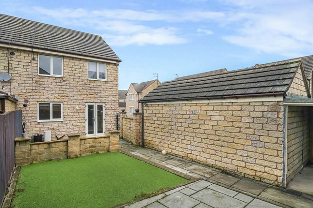 3 bed property, in Elm Close, £170,000