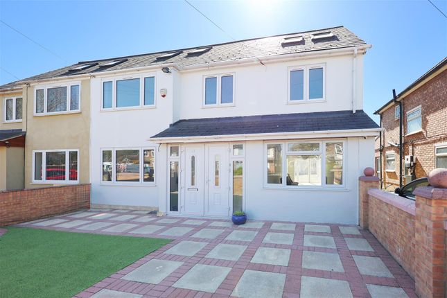 6 bed property, in Fairway Avenue, £980,000