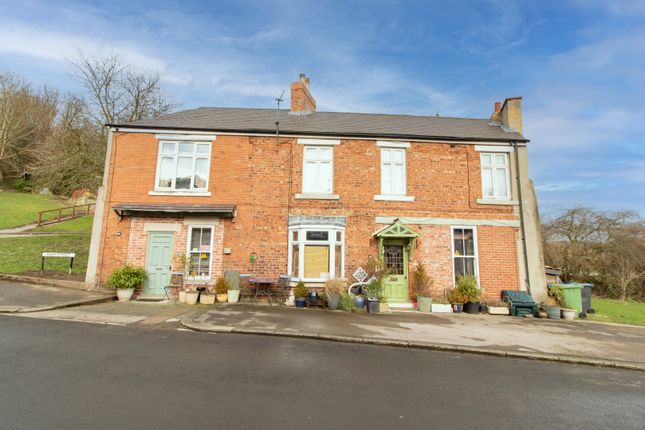 4 bed property, in High Street, £320,000