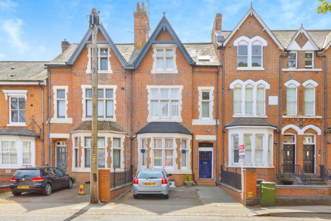 6 bed property, in Evington Road, £450,000