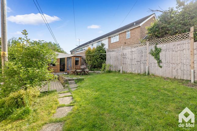 3 bed property, in Brookside, £270,000