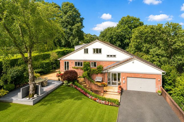 4 bed property, in Pinefields Close, £1,000,000