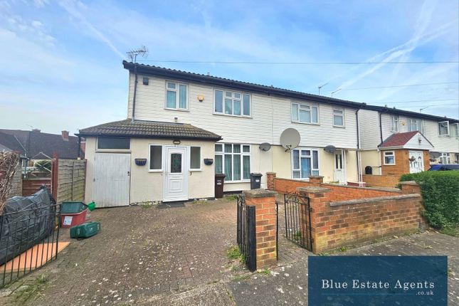 4 bed property, in Cedar Road, £399,950