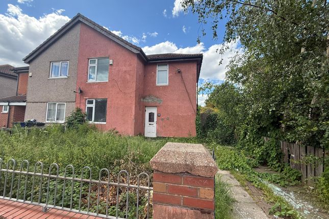 3 bed property, in Leighton Road, £60,000