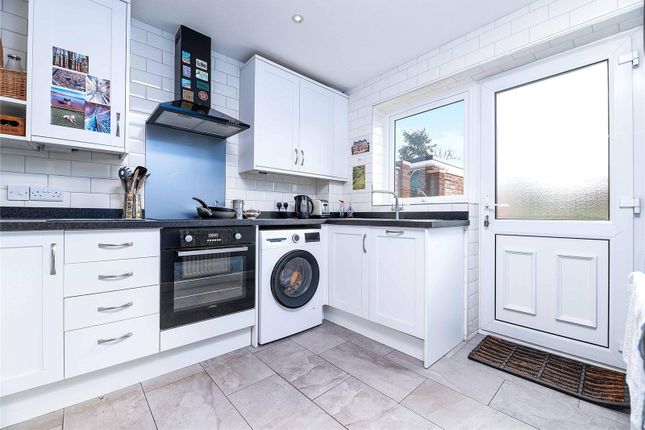 3 bed property, in John O'gaunts Way, £290,000