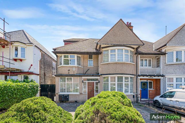 7 bed property, in East End Road, £1,295,000