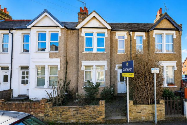 2 bed property, in Bentinck Road, £400,000