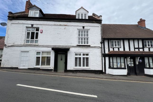 3 bed property, in 16 The Square, £150,000