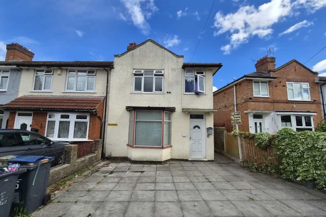 3 bed property, in Capcroft Road, £225,000