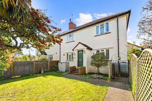 2 bed property, in Bucknills Close, £350,000
