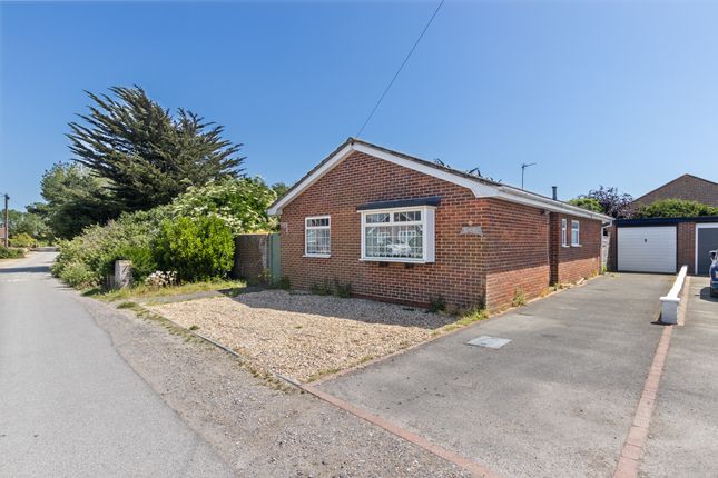 2 bed property, in Lagoon Road, £375,000