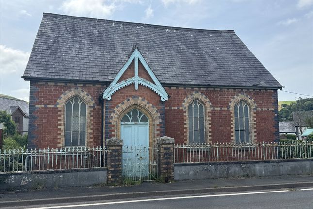 Studio, in Penegoes, £39,950