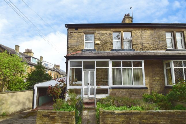 3 bed property, in Avondale Grove, £360,000