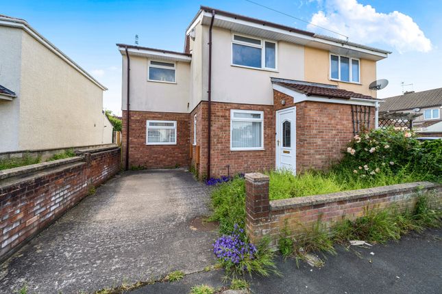 3 bed property, in Crossfield Road, £350,000