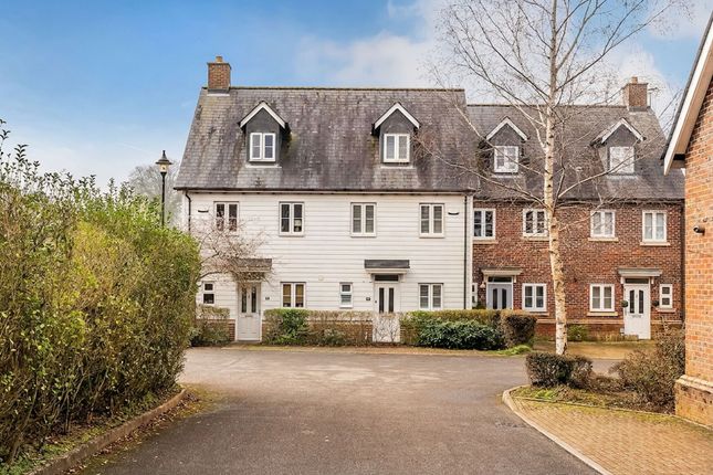 2 bed property, in Broomfield, £375,000