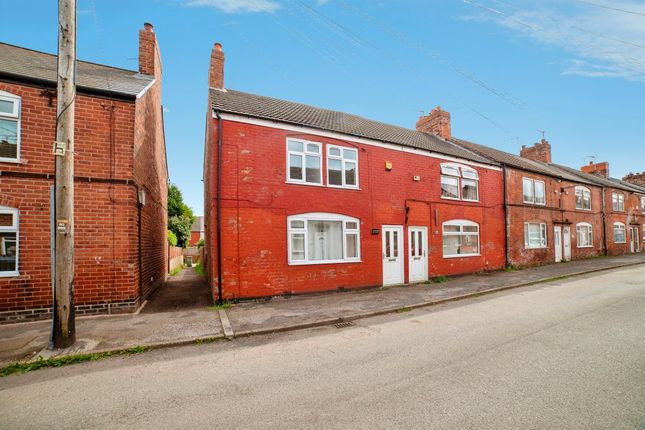 4 bed property, in Portland Street, £105,000